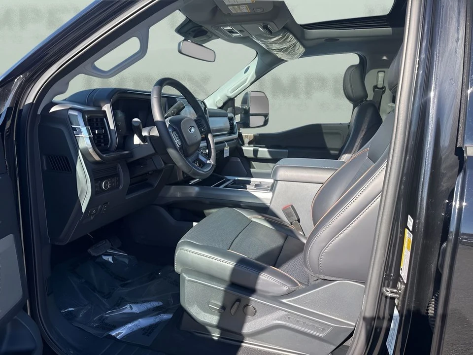 2025 Ford Super Duty 5th Gen - Image 9 of 21