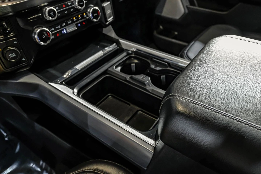 2025 Ford Super Duty 5th Gen - Image 29 of 31