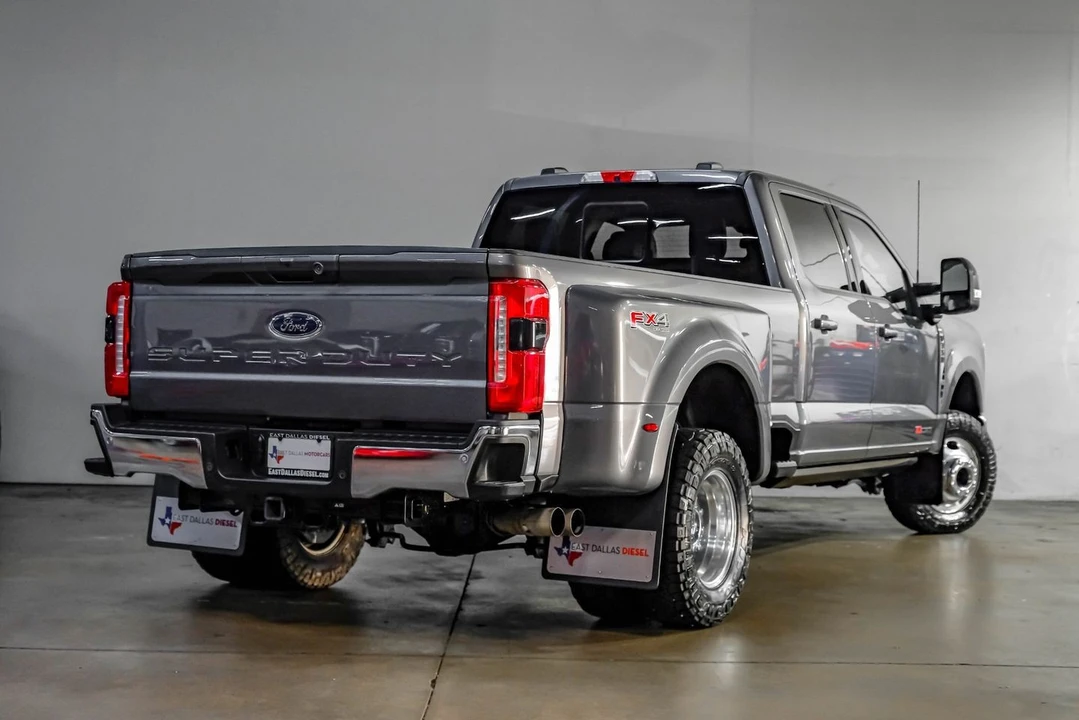 2025 Ford Super Duty 5th Gen - Image 11 of 21
