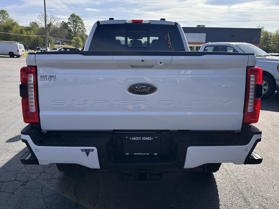 2025 Ford Super Duty 5th Gen - Image 7 of 31