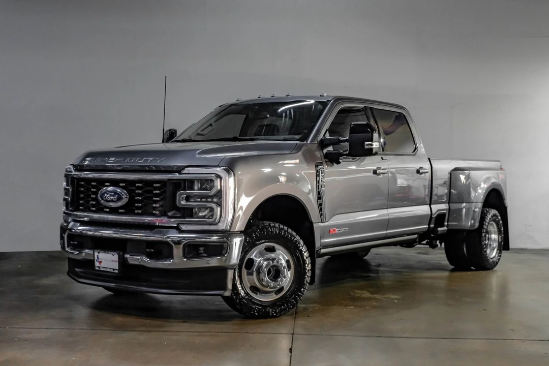 2025 Ford Super Duty 5th Gen - Image 7 of 21