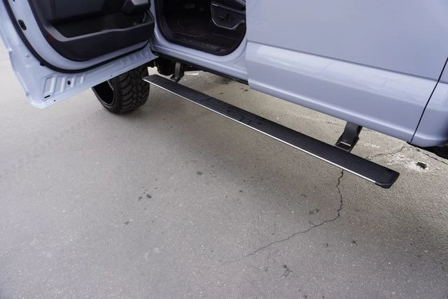 2025 Ford Super Duty 5th Gen - Image 13 of 21