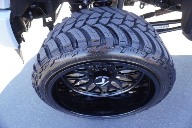 2025 Ford Super Duty 5th Gen - Image 19 of 21