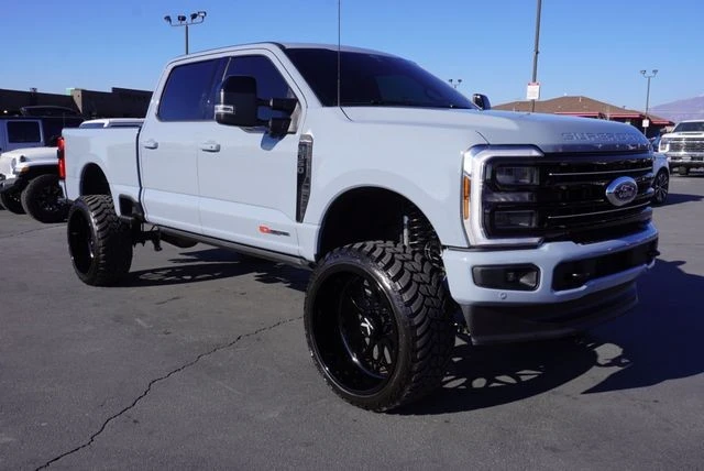 2025 Ford Super Duty 5th Gen - Image 17 of 21