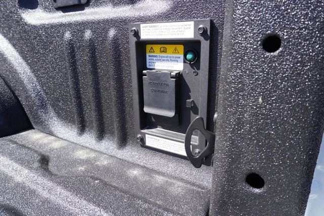 2025 Ford Super Duty 5th Gen - Image 12 of 31
