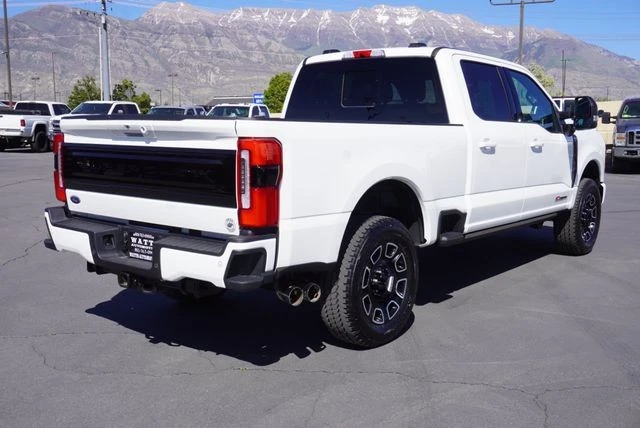 2025 Ford Super Duty 5th Gen - Image 14 of 31