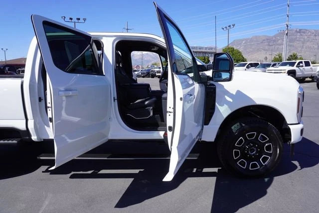 2025 Ford Super Duty 5th Gen - Image 27 of 31