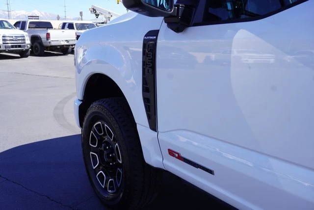 2025 Ford Super Duty 5th Gen - Image 20 of 31