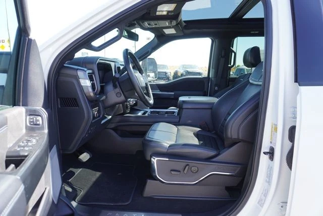 2025 Ford Super Duty 5th Gen - Image 22 of 31