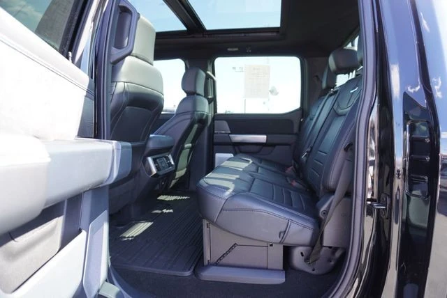 2025 Ford Super Duty 5th Gen - Image 25 of 31