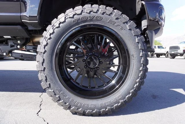 2025 Ford Super Duty 5th Gen - Image 17 of 31
