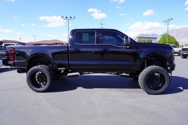2025 Ford Super Duty 5th Gen - Image 15 of 31