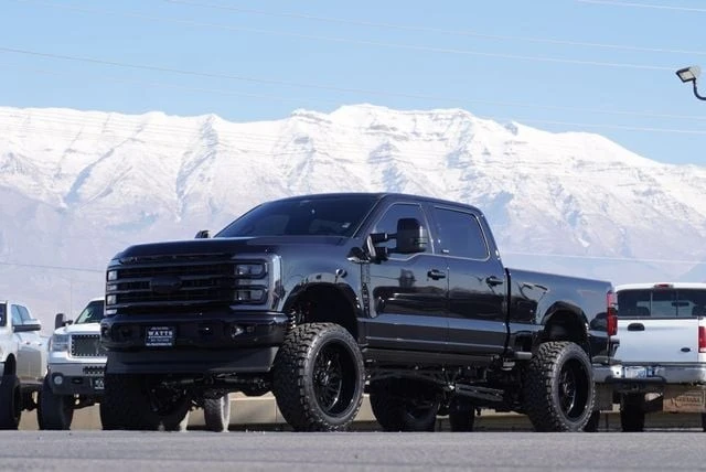 2025 Ford Super Duty 5th Gen - Image 2 of 21