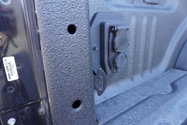 2025 Ford Super Duty 5th Gen - Image 12 of 31