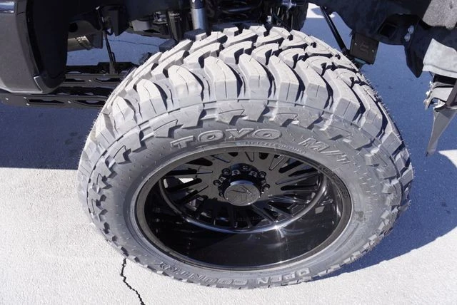 2025 Ford Super Duty 5th Gen - Image 18 of 31