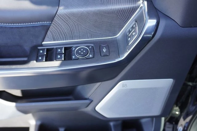 2025 Ford Super Duty 5th Gen - Image 30 of 31