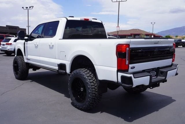 2025 Ford Super Duty 5th Gen - Image 10 of 31