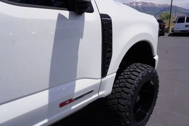 2025 Ford Super Duty 5th Gen - Image 22 of 31