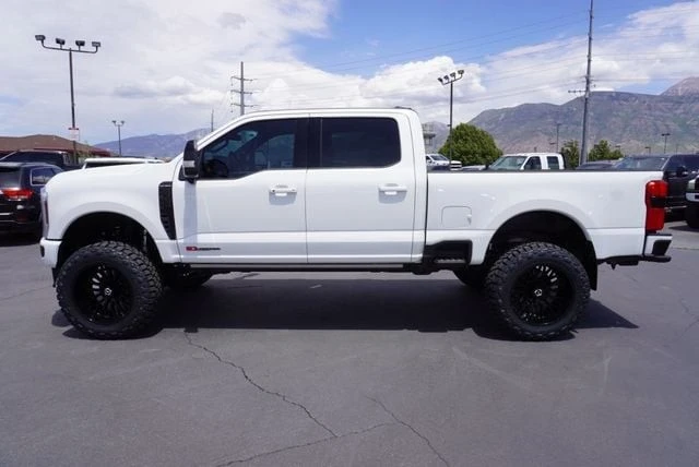 2025 Ford Super Duty 5th Gen - Image 9 of 31