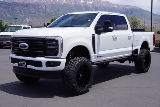 2025 Ford F-350 Super Duty Platinum