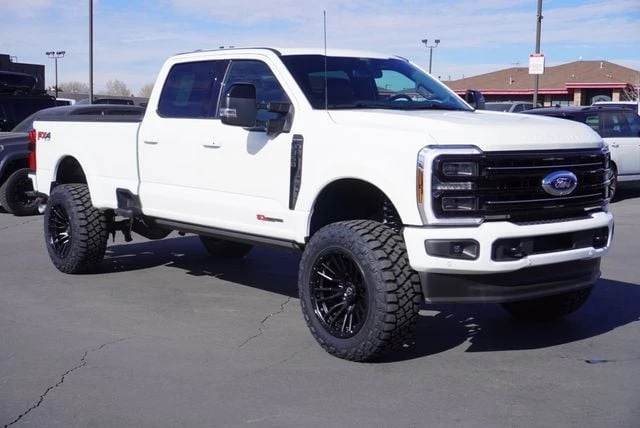 2025 Ford Super Duty 5th Gen - Image 17 of 21