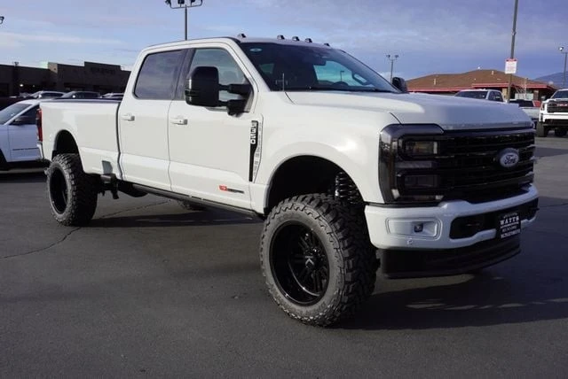 2025 Ford Super Duty 5th Gen - Image 16 of 21