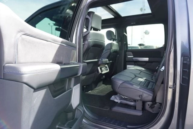 2025 Ford Super Duty 5th Gen - Image 22 of 31
