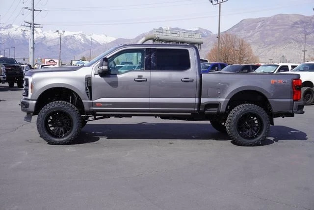 2025 Ford Super Duty 5th Gen - Image 9 of 31