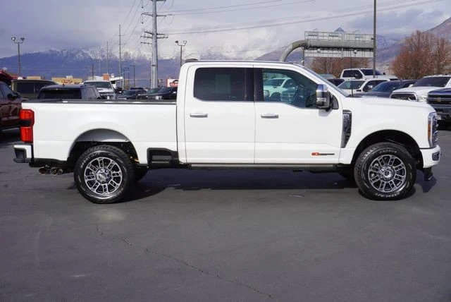 2025 Ford Super Duty 5th Gen - Image 16 of 21