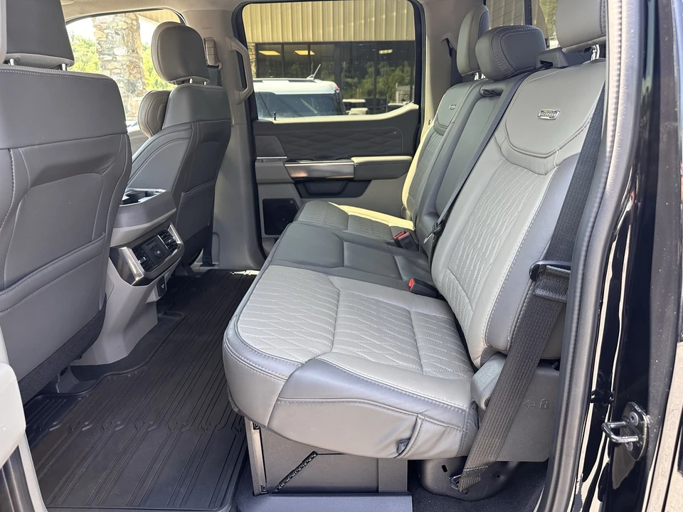 2025 Ford Super Duty 5th Gen - Image 14 of 31