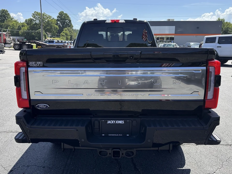 2025 Ford Super Duty 5th Gen - Image 7 of 31