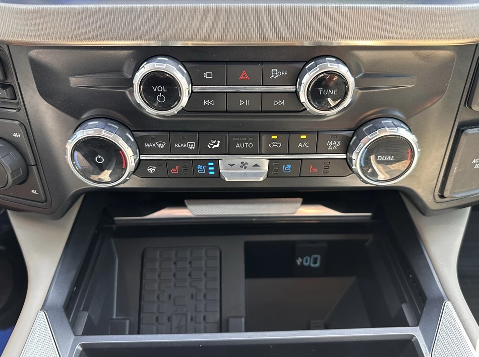 2025 Ford Super Duty 5th Gen - Image 29 of 31