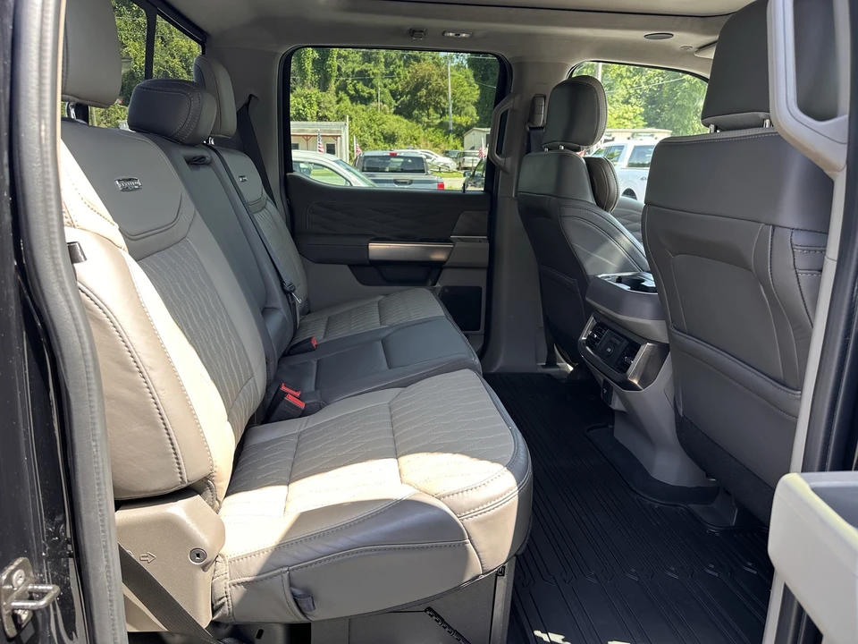 2025 Ford Super Duty 5th Gen - Image 18 of 31