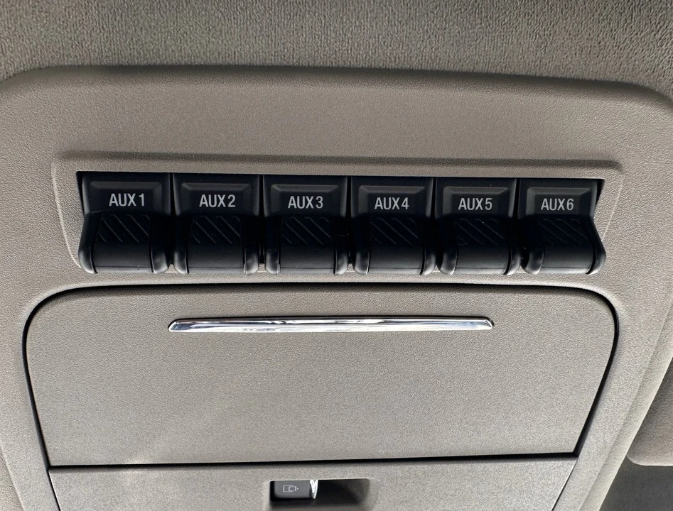 2025 Ford Super Duty 5th Gen - Image 30 of 31