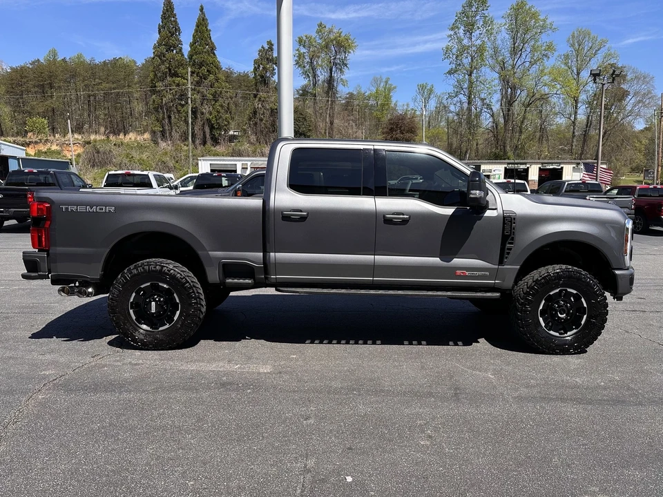 2025 Ford Super Duty 5th Gen - Image 5 of 21