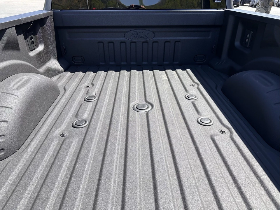 2025 Ford Super Duty 5th Gen - Image 9 of 21