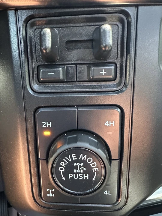 2025 Ford Super Duty 5th Gen - Image 20 of 21