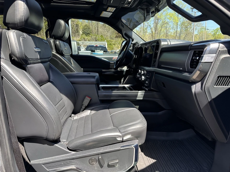 2025 Ford Super Duty 5th Gen - Image 15 of 31