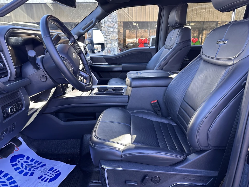 2025 Ford Super Duty 5th Gen - Image 10 of 12