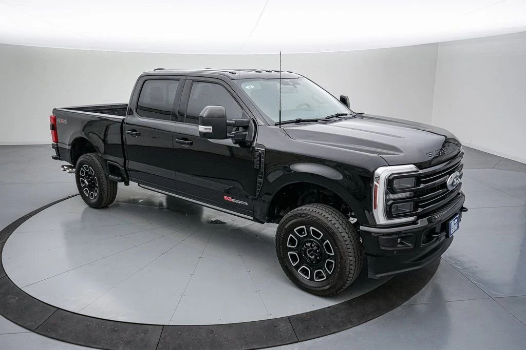 2025 Ford Super Duty 5th Gen - Image 2 of 21