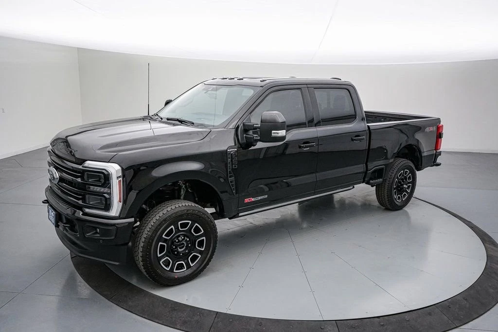 2025 Ford Super Duty 5th Gen - Image 10 of 21
