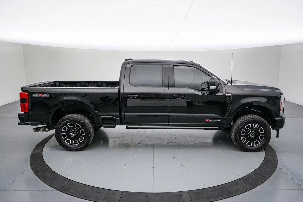 2025 Ford Super Duty 5th Gen - Image 4 of 21