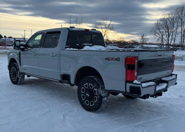 2025 Ford Super Duty 5th Gen - Image 4 of 10