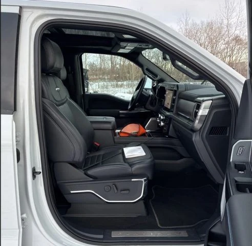 2025 Ford Super Duty 5th Gen - Image 2 of 10