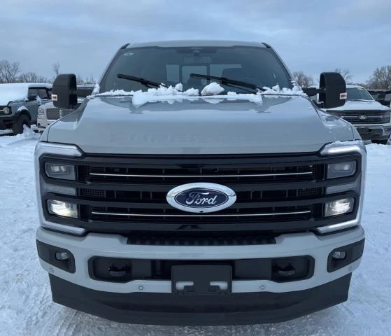 2025 Ford Super Duty 5th Gen - Image 9 of 10