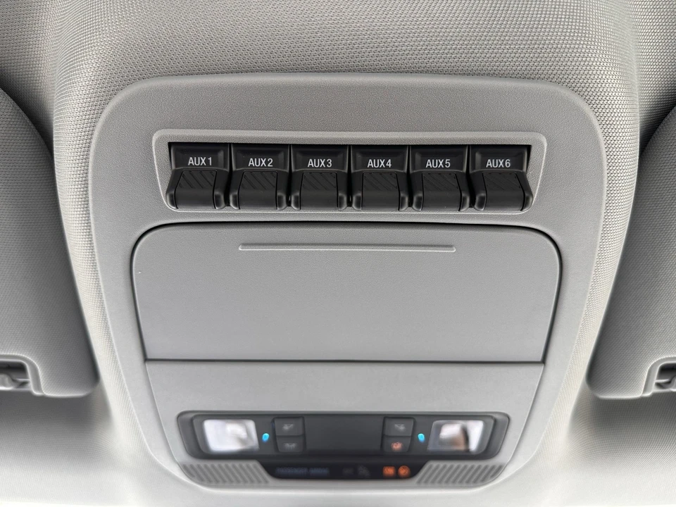 2025 Ford Super Duty 5th Gen - Image 24 of 27