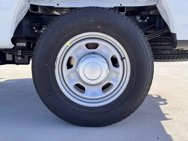 2025 Ford Super Duty 5th Gen - Image 14 of 21