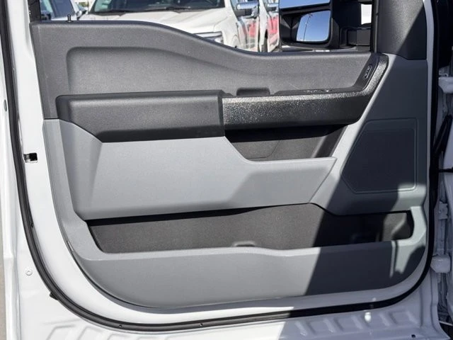2025 Ford Super Duty 5th Gen - Image 15 of 21