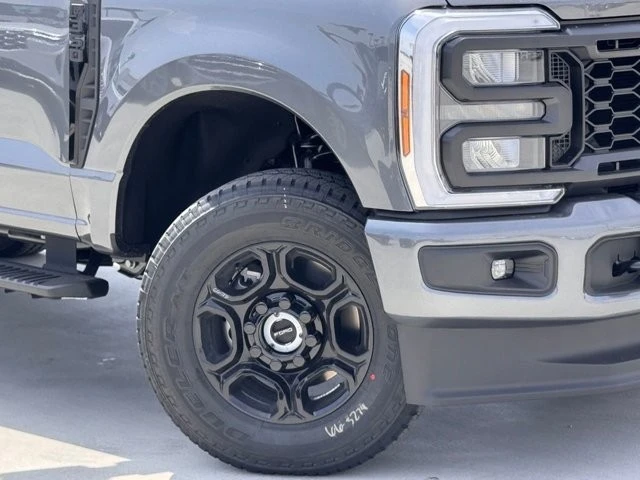 2025 Ford - Image 4 of 25