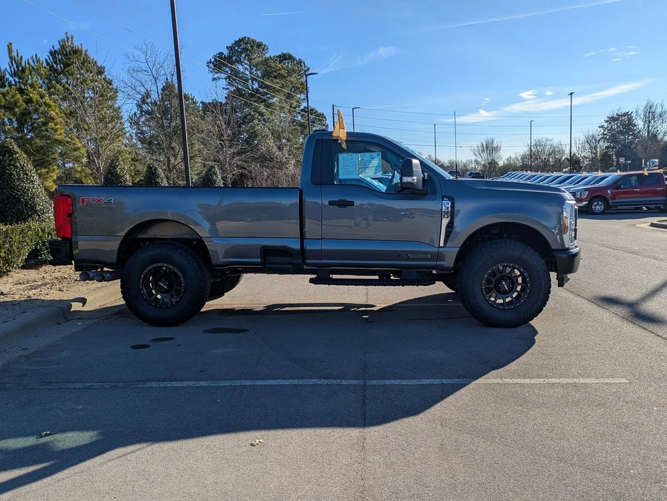 2025 Ford Super Duty 5th Gen - Image 3 of 12